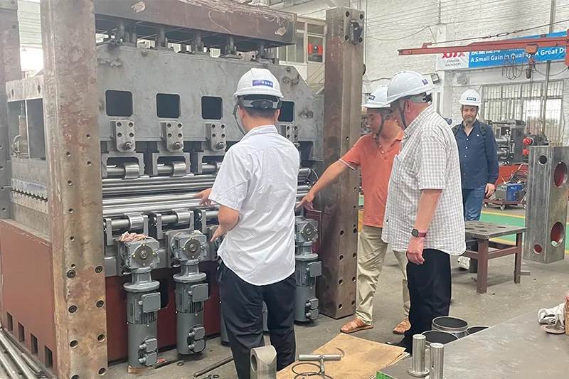 وفد NIKEL Stainless من تركيا يزور XIONGJIN MACHINERY
